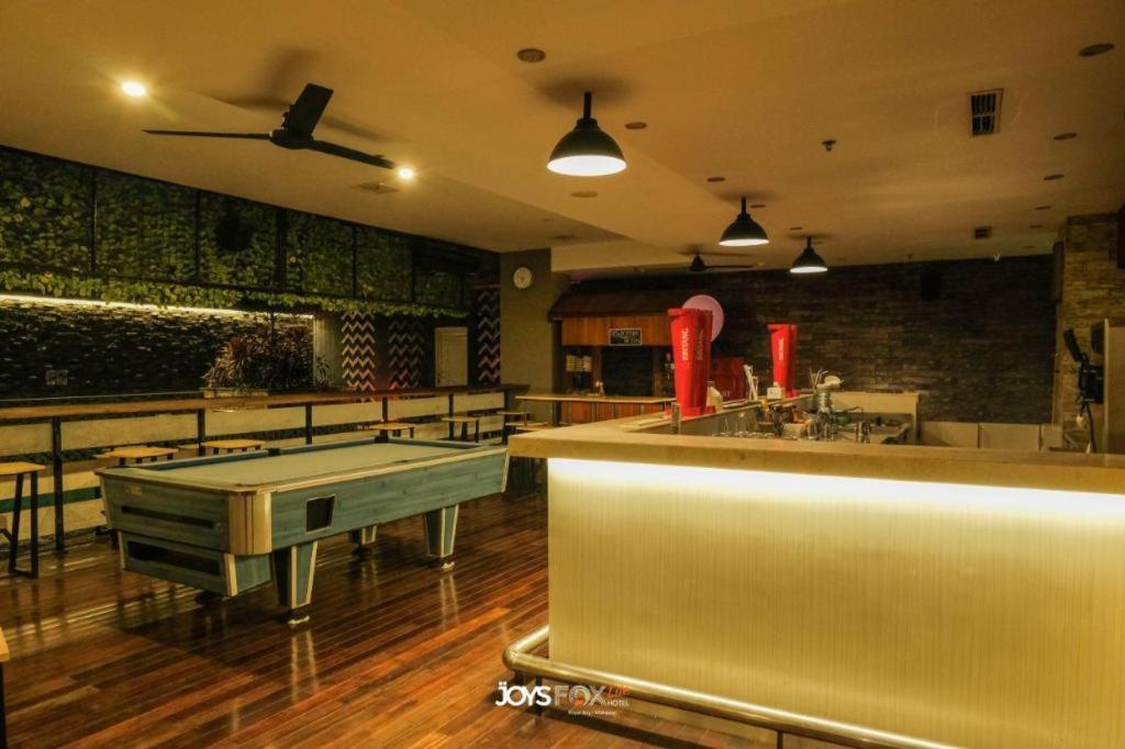 Royal Bay Hotel 마카사르 외부 사진